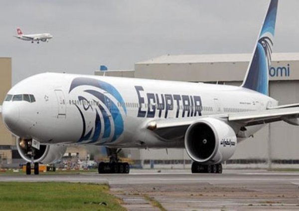 مصر للطيران تسير 16 رحلة إلى مطاري جدة والمدينة لنقل 3200 معتمر