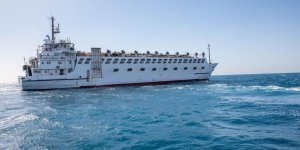 ميناء الطور يستقبل ثاني سفينة تجارية قادمة من الصومال