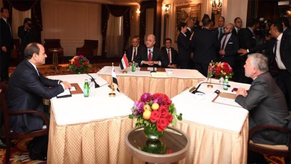 القمة المصرية الأردنية العراقية تؤكد التضامن مع المملكة في مواجهة الاعتداءات
