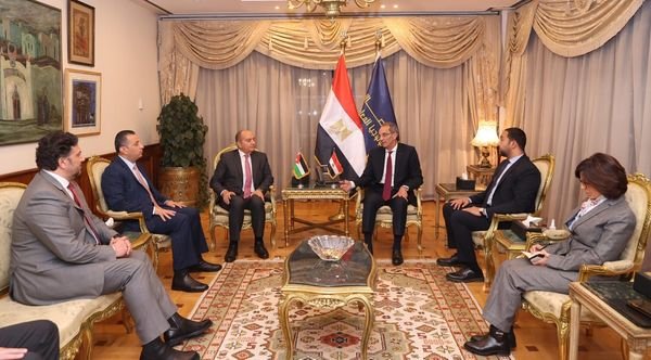 اتفاقية تعاون بين المصرية للاتصالات ونايتل الأردنية لإنشاء الكابل البحرى الجديد 