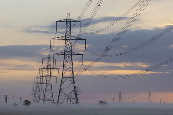 دمج 10 جيجاوات طاقة متجددة بشبكة كهرباء مصر يتطلب 2.2 مليار دولار
