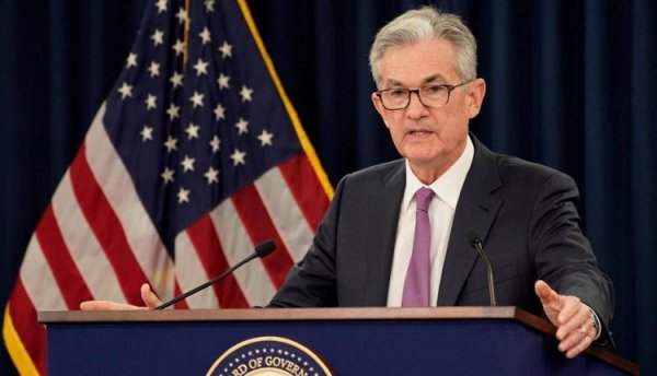 رئيس الفيدرالي يؤكد أنه سيواصل رفع الفائدة لمحاربة التضخم ويرفض تكرار خطأ السبعينيات