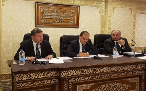 مصر تقرر دمج 23 شركة تابعة للقابضة للغزل بـ10 شركات