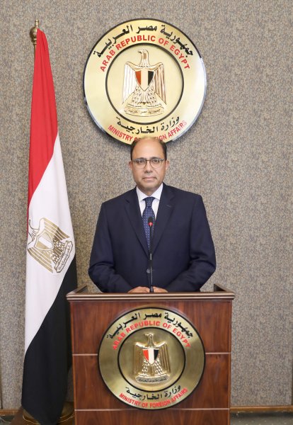 وزير الخارجية يصدر قراراً بتعيين السفير أحمد أبو زيد متحدثاً رسمياً باسم وزارة الخارجية