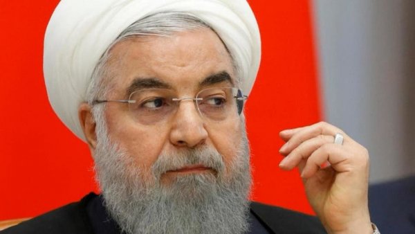 روحاني يحث الأمريكيين على مطالبة حكومتهم برفع العقوبات عن إيران