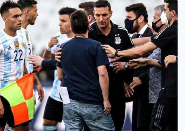وزارة الصحة البرازيلية تقتحم مباراة السيلساو ضد الأرجنتين 