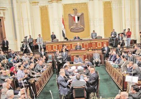 البرلمان يوافق على التعديلات الوزارية الجديدة