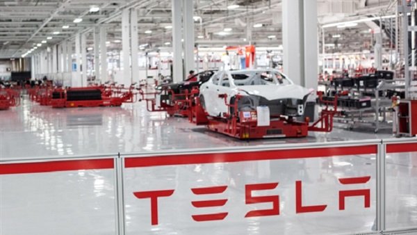 مصنع “تسلا” فى الصين يستهدف إنتاج 4000 سيارة كهرباء أسبوعياً بحلول منتصف 2020 