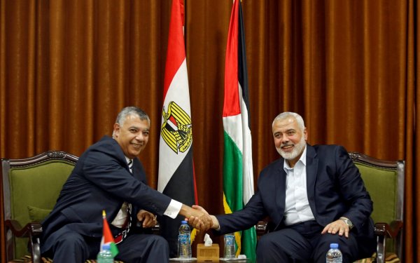  الفلسطينيون يأملون بنجاح محادثات المصالحة بين «حماس وفتح» 