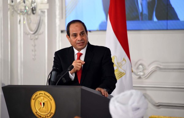 الرئيس السيسي : مصر أصبحت دولة قوية وقادرة على المضي قدمًا بدماء شهدائها
