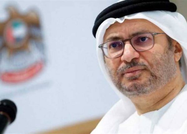 وزير إماراتي: قطر تدين نفسها