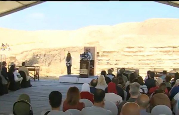 وزير الآثار: البعثة المصرية كشفت عن مقبرة للمعبودة باستت