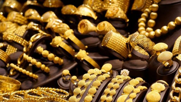 مفاوضات اندماج بقيمة 17 مليار دولار بين أكبر مؤسستين لإنتاج الذهب عالميا